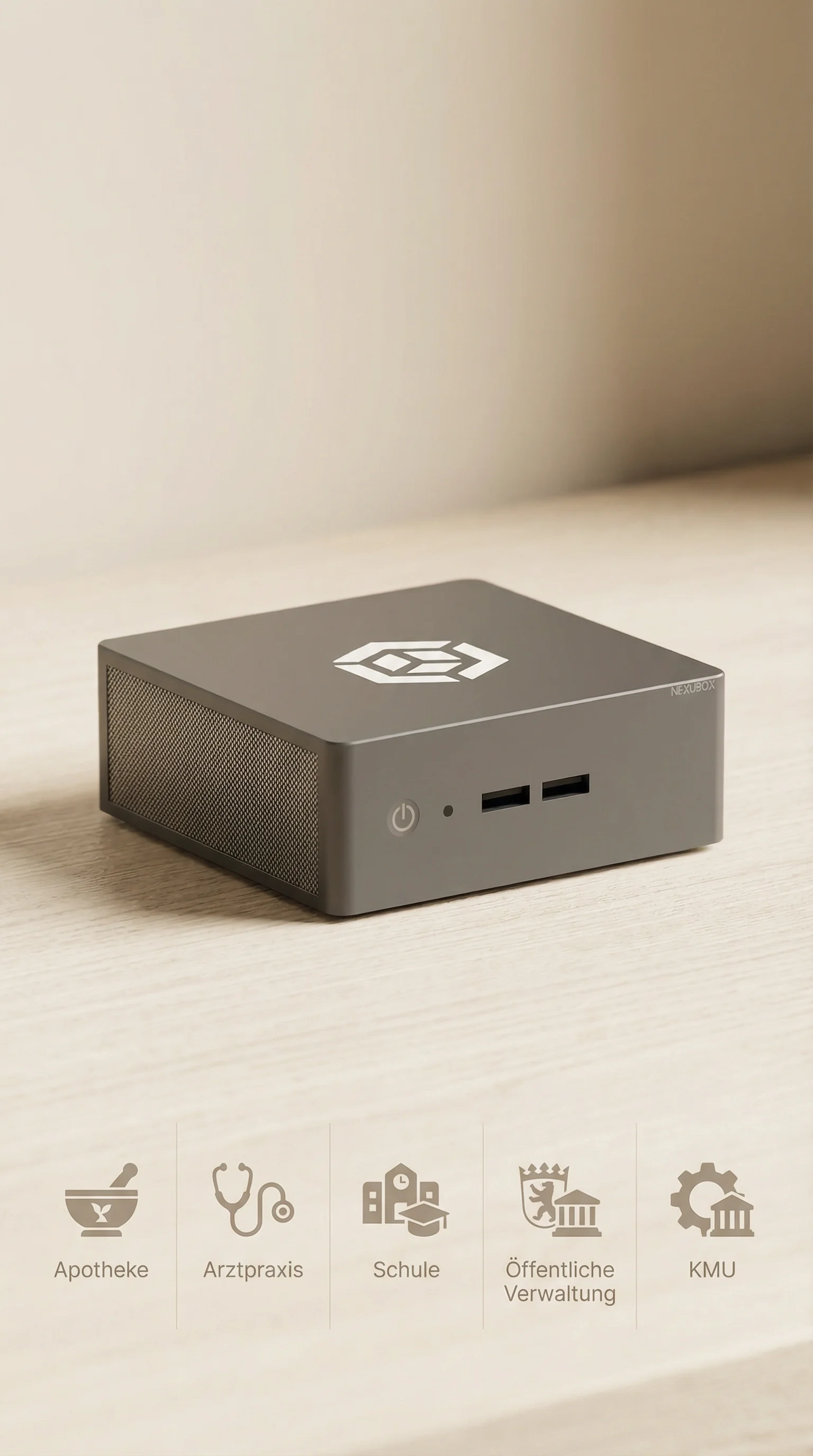 NEXUBOX auf einem Holztisch